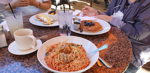 Shopping Mall «The Commons at Calabasas», reviews and photos, 4799 Commons Way, Calabasas, CA 91302, USA