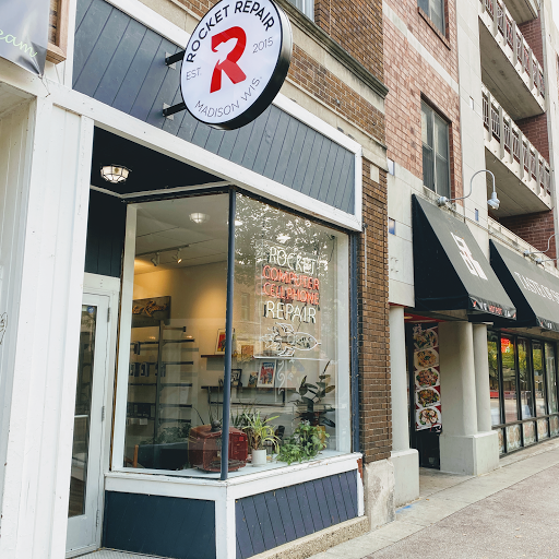 Computer Repair Service «Rocket Computer and Cell Phone Repair», reviews and photos, 513 State St, Madison, WI 53703, USA