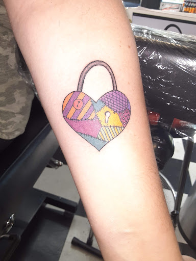 Tattoo Shop «Art In Motion Inc Tattooing», reviews and photos, 415 S Broadway St, Medina, OH 44256, USA