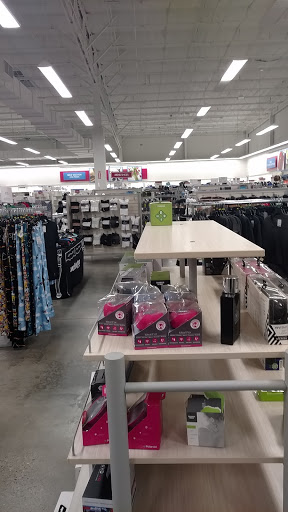 Clothing Store «Burlington Coat Factory», reviews and photos, 290 Turnpike Rd #10, Westborough, MA 01581, USA