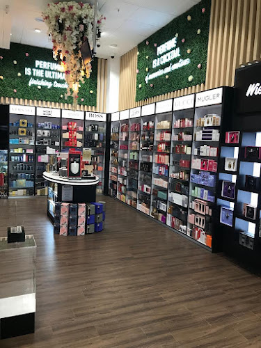 Reviews of The Perfume Shop Milton Keynes in Milton Keynes - Cosmetics store
