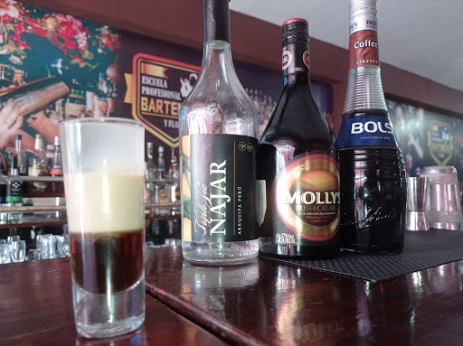 Escuela Profesional de Bartender y Flair Arequipa