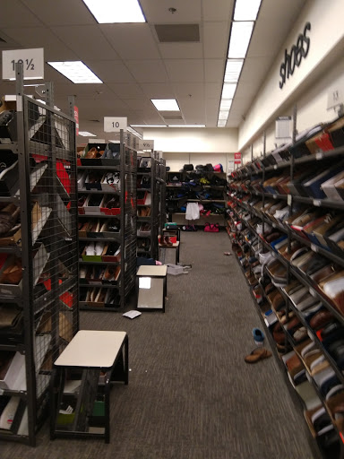 Department Store «Nordstrom Rack», reviews and photos, 3363 E Foothill Blvd, Pasadena, CA 91107, USA
