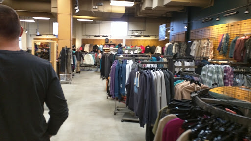 Camping Store «REI», reviews and photos, 4291 The Cir At N Hills St, Raleigh, NC 27609, USA