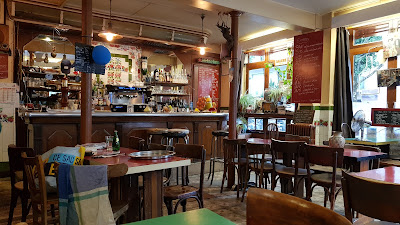 Le Bar Fleuri à Paris