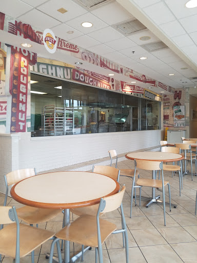 Bakery «Krispy Kreme Doughnuts», reviews and photos, 201 N Veterans Pkwy, Bloomington, IL 61704, USA
