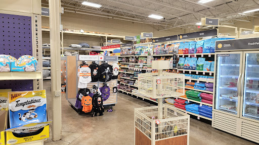 Pet Supply Store «PetSmart», reviews and photos, 111 Nassau Park Blvd, Princeton, NJ 08540, USA