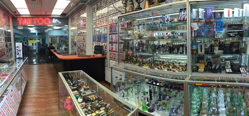 Village Pop Tattoo & Body Piercing/Smoke Shop, 761 Bergen Ave, Jersey City, NJ 07306, USA, 