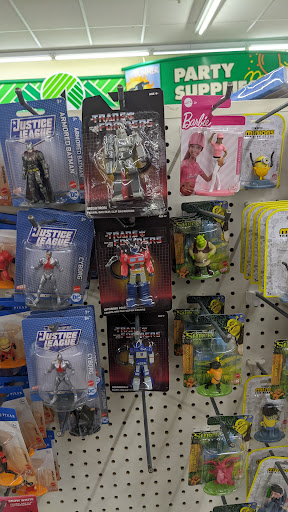 Dollar Store «Dollar Tree», reviews and photos, 6261 S 27th St, Greenfield, WI 53221, USA