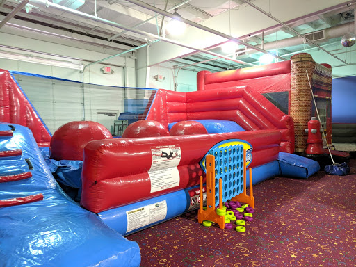 Party Equipment Rental Service «Hoppity Hop Inflatables», reviews and photos, 143 New Shackle Island Rd, Hendersonville, TN 37075, USA