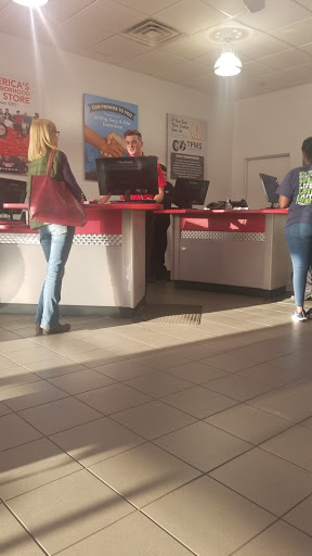 Tire Shop «Discount Tire Store - Tyler, TX», reviews and photos, 3910 S Broadway Ave, Tyler, TX 75701, USA