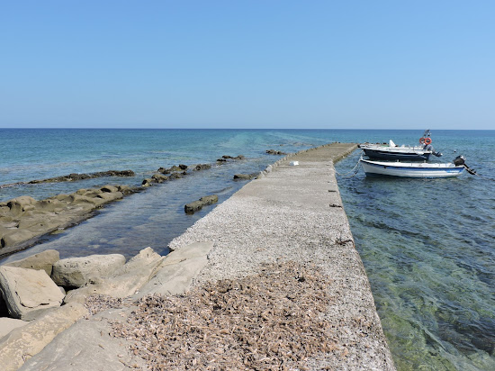 Paralia Louri
