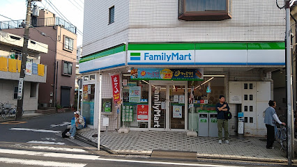 ファミリーマート 磯子岡村一丁目店