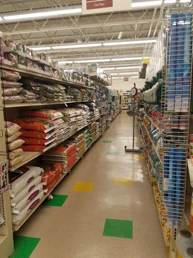 Pet Supply Store «Pet Supplies Plus», reviews and photos, 11972 Saginaw St, Mt Morris, MI 48458, USA