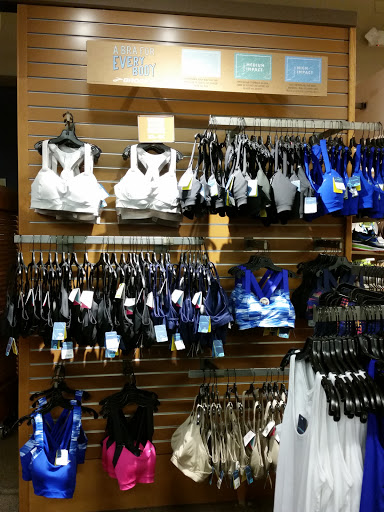 Camping Store «REI», reviews and photos, 18605 Devonshire St, Northridge, CA 91324, USA