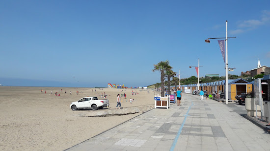 Petit-Fort-Philippe Beach