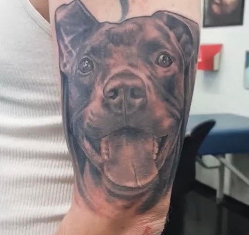 Tattoo Shop «Body Expressions Tattoo Studio», reviews and photos, 406 E Kingsbury St, Seguin, TX 78155, USA