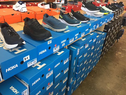 Shoe Store «Shoe City», reviews and photos, 4170 E Willow St, Long Beach, CA 90815, USA