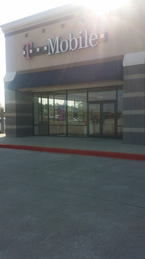Cell Phone Store «T-Mobile», reviews and photos, 507A Interstate 45 S, Conroe, TX 77301, USA