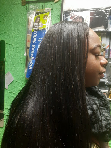 Beauty Salon «Divine Blessings Hair Salon /Barber», reviews and photos, 72 E Antietam St, Hagerstown, MD 21740, USA