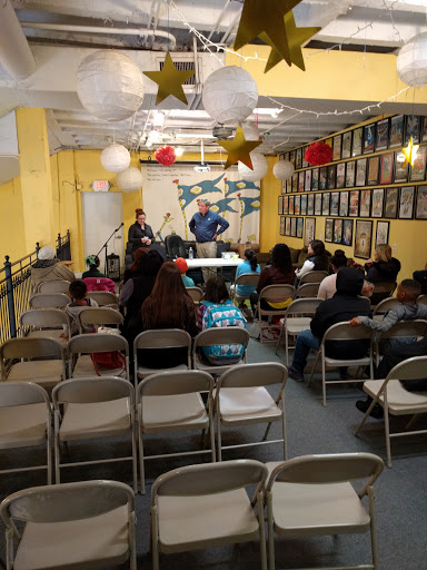 Book Store «Little Shop of Stories», reviews and photos, 133 E Court Square # A, Decatur, GA 30030, USA