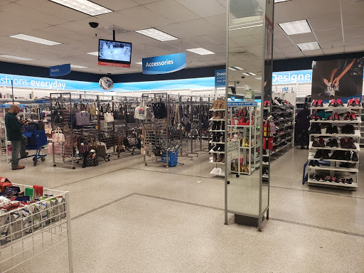 Clothing Store «Ross Dress for Less», reviews and photos, 8115 W Bell Rd, Peoria, AZ 85382, USA