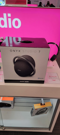 T-Mobile image