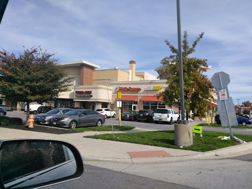 Shopping Mall «Hilltop Shopping Center», reviews and photos, 5400 Reisterstown Rd, Baltimore, MD 21215, USA