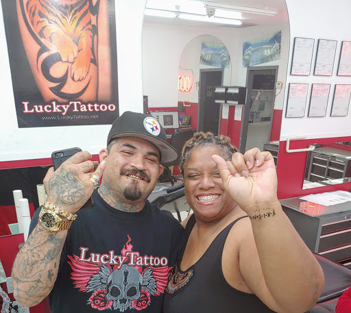 Tattoo Shop «Lucky Tattoo», reviews and photos, 1639 Washington Ave, Miami Beach, FL 33139, USA