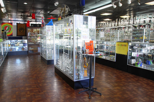 Tobacco Shop «All in 1 Smoke Shop», reviews and photos, 1300 N University Dr, Pembroke Pines, FL 33024, USA