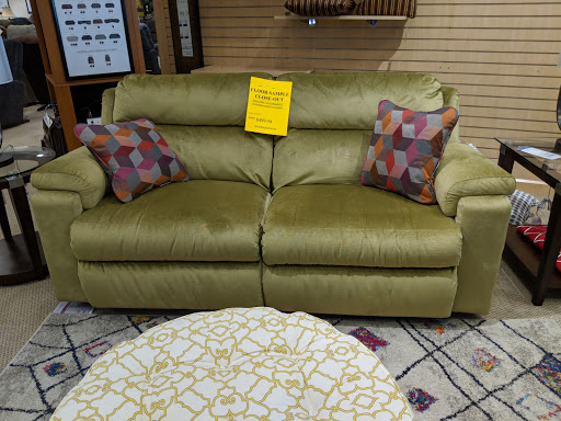 Furniture Store «La-Z-Boy Furniture Galleries», reviews and photos, 17305 Southcenter Pkwy, Tukwila, WA 98188, USA