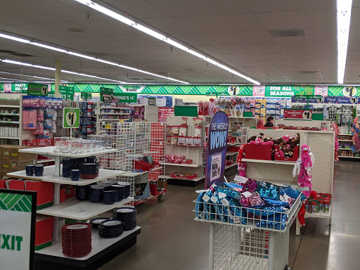 Dollar Store «Dollar Tree», reviews and photos, 2105 Town Center Plaza F120, West Sacramento, CA 95691, USA