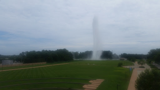 Tourist Attraction «Gateway Geyser», reviews and photos, 185 W Trendley Ave, East St Louis, IL 62201, USA