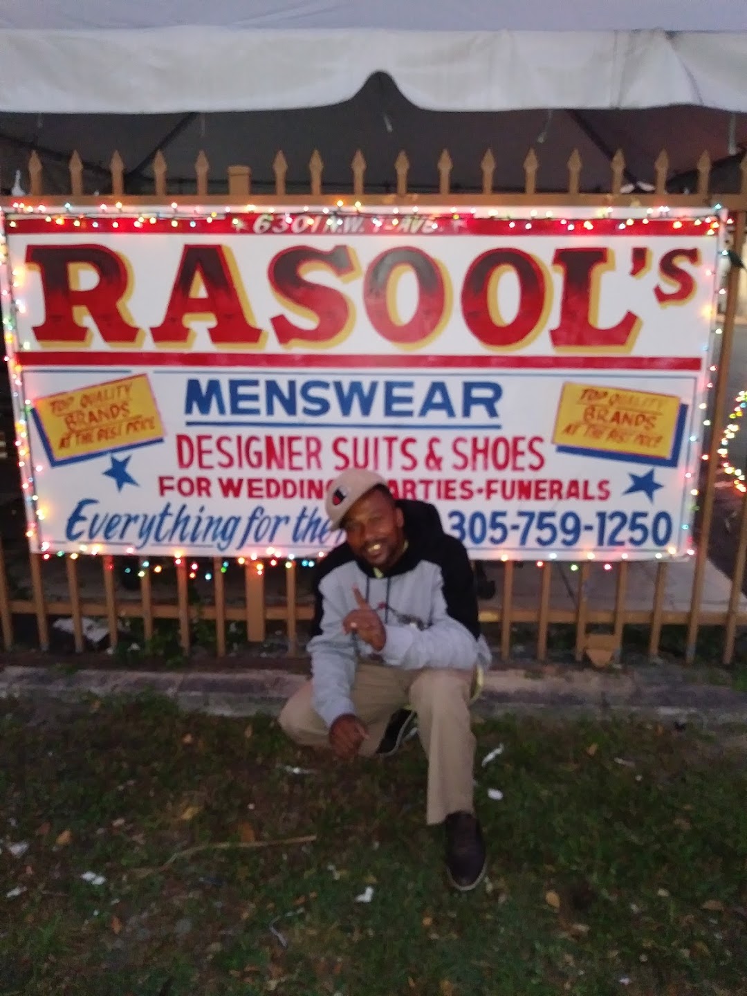 Satellite Package Store