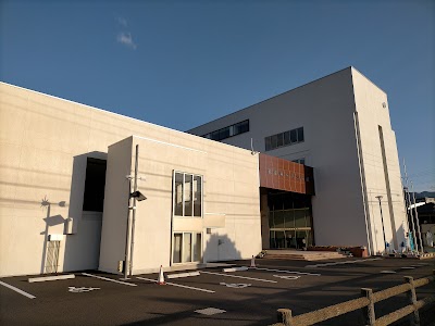 砥部町 中央公民館
