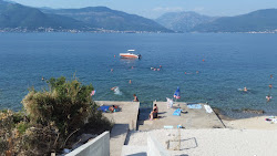 Krasici Beach'in fotoğrafı biraz temiz temizlik seviyesi ile