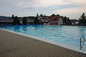Gminny Ośrodek Sportu i Rekreacji we Frysztaku image
