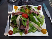 Plats et boissons du Restaurant familial L'Escale Bleue - Restaurant de poissons frais local à Collioure - n°9