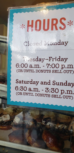 Donut Shop «Mojo Monkey Donuts», reviews and photos, 1169 7th St W, St Paul, MN 55102, USA