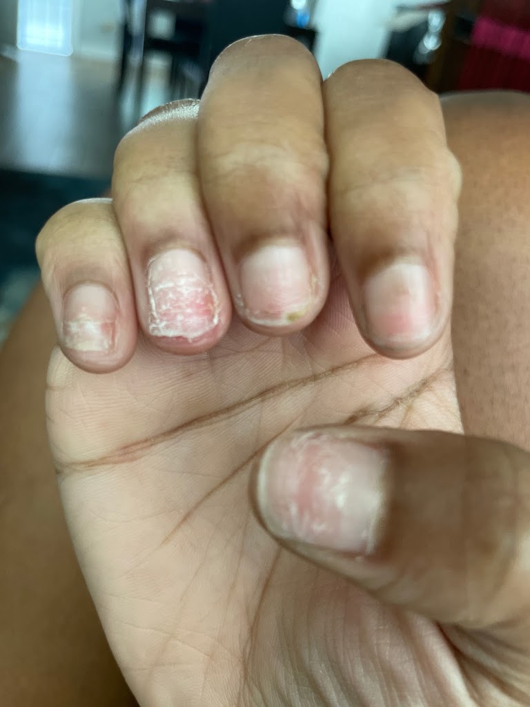 Golden Nails 93535