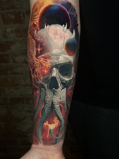 Explore cute bee tattoo ideas, creative tattoo ideas in Cleveland, available at Studio Three Tattoo shop