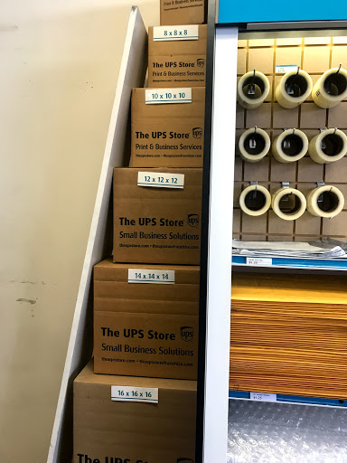 Shipping and Mailing Service «The UPS Store», reviews and photos, 733 N King S #400, Layton, UT 84041, USA
