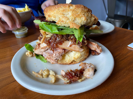 Cafe «Milwaukie Cafe and Bottle Shop», reviews and photos, 9401 SE 32nd Ave, Milwaukie, OR 97222, USA