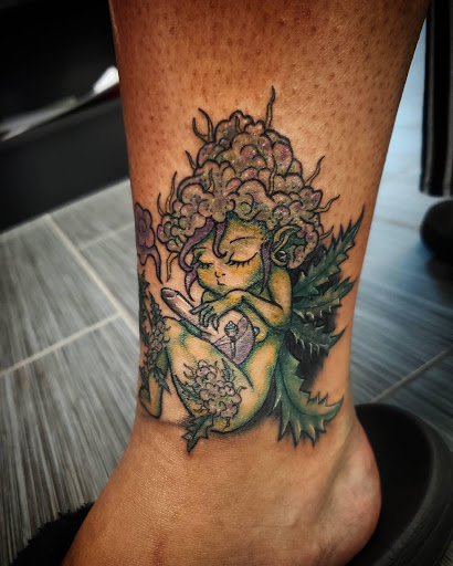Explore snow white tattoo ideas, creative tattoo ideas in Palm Harbor, available at Angry Owl Tattoo and Piercing