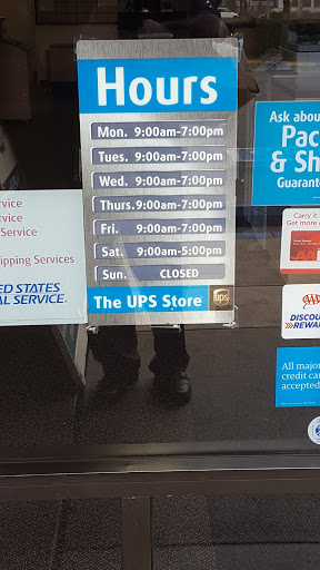Shipping and Mailing Service «The UPS Store», reviews and photos, 13681 Newport Ave #8, Tustin, CA 92780, USA
