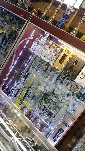 Tobacco Shop «Burien Smoke Shop», reviews and photos, 12822 Ambaum Blvd SW, Burien, WA 98146, USA