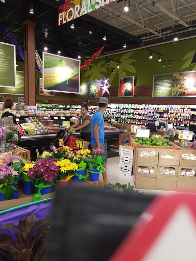 Supermarket «Tops Friendly Markets», reviews and photos, 425 Niagara St, Buffalo, NY 14201, USA