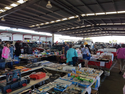 Canning Vale Markets