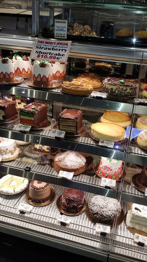 Shopping Mall «Lake Success Shopping Center», reviews and photos, 1526 Union Tpke, New Hyde Park, NY 11040, USA