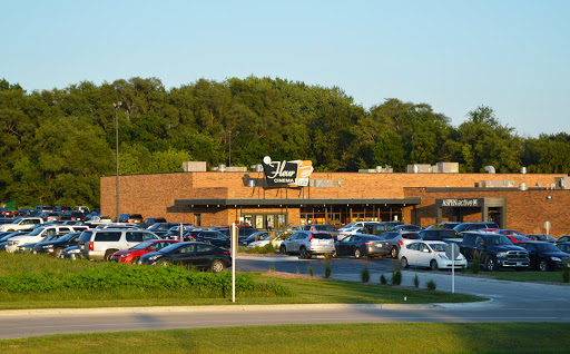 Movie Theater «Fleur Cinema & Café», reviews and photos, 4545 Fleur Dr, Des Moines, IA 50321, USA